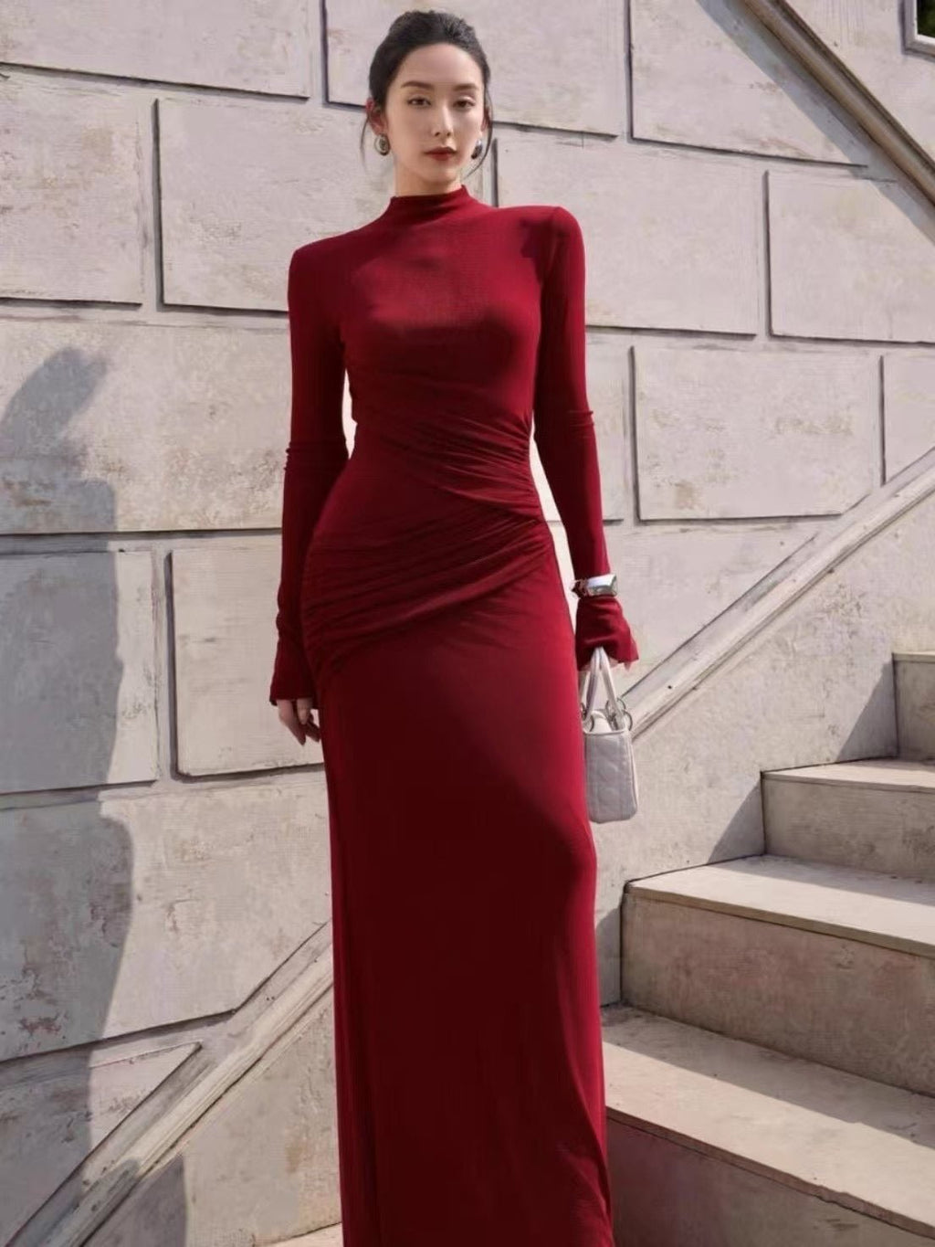 Crimson Ruched Gown - Moderélle
